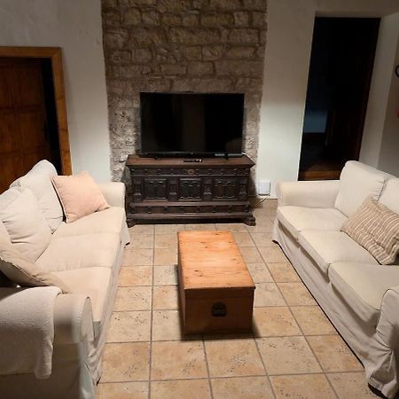 Masia Cal Millas - Turisme Rural Castellfullit de Riubregos Экстерьер фото