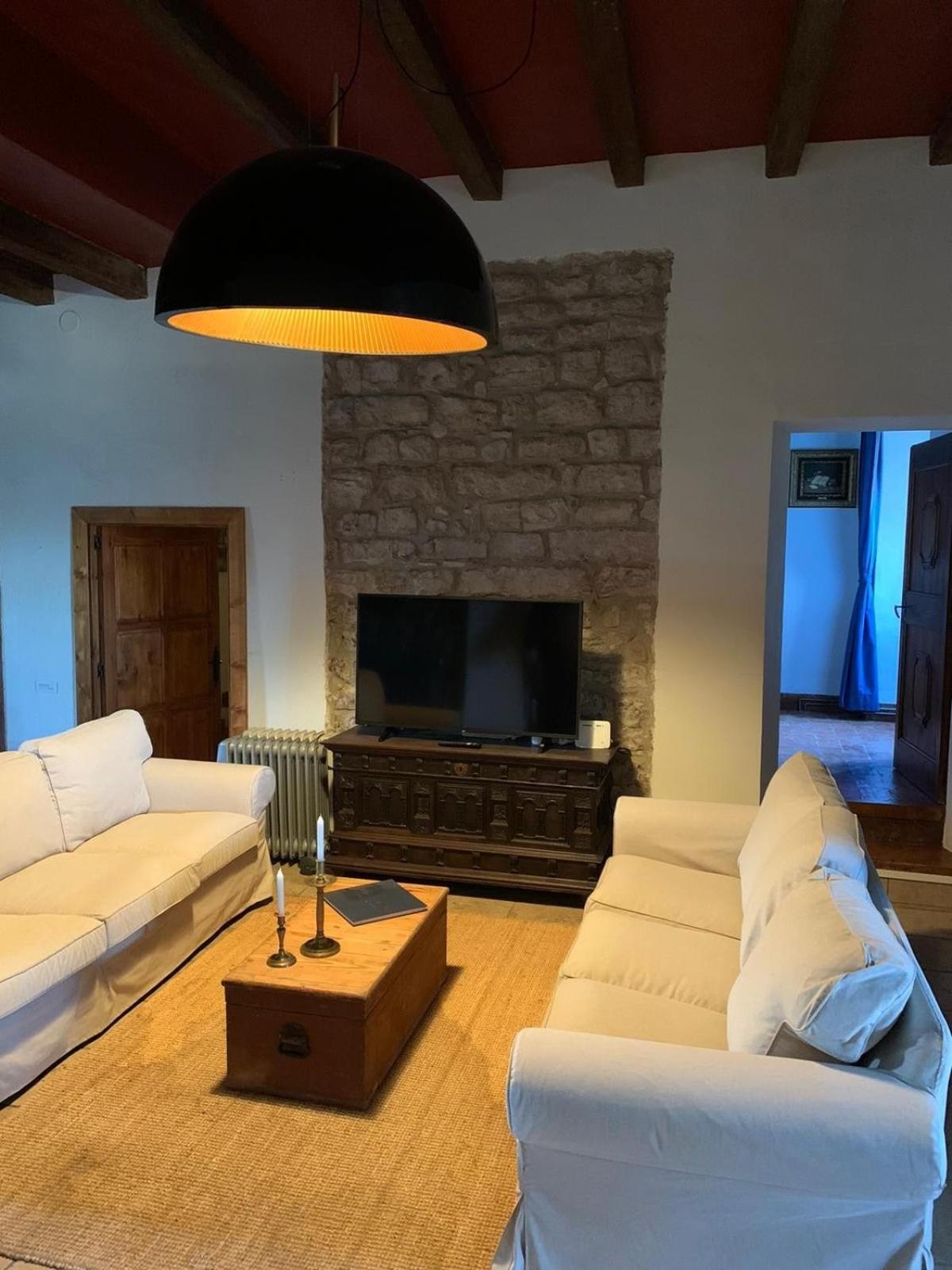 Masia Cal Millas - Turisme Rural Castellfullit de Riubregos Экстерьер фото