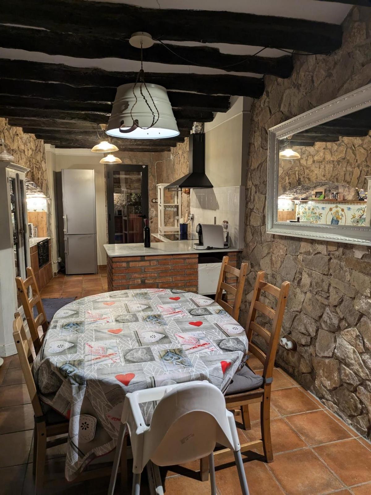 Masia Cal Millas - Turisme Rural Castellfullit de Riubregos Экстерьер фото